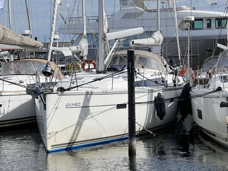 Uthyrning Segelbåt  i Heiligenhafen - Bavaria Cruiser 51