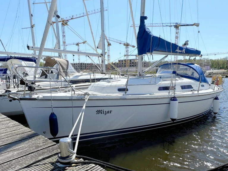 Yacht charter Barth billig Hanse 315