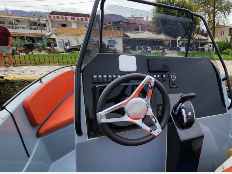 Båtuthyrning Nireus CL620 i Korfu på Samboat 