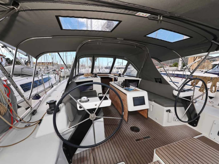 Hyra Segelbåt  med eller utan skeppare Dufour Trogir  