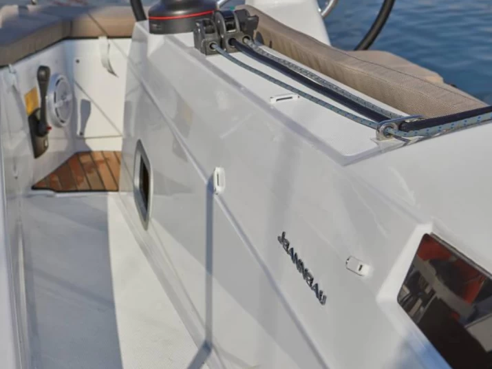 Yacht charter Gouvia billig Sun Odyssey 410