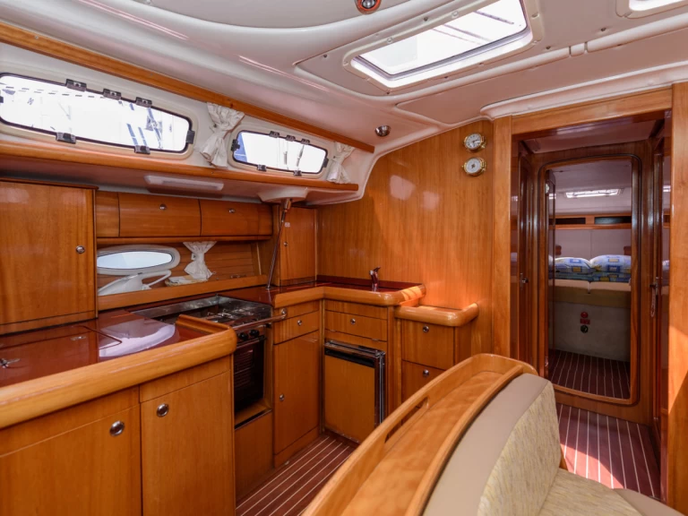 Hyr en Bavaria Cruiser 46 Trogir  