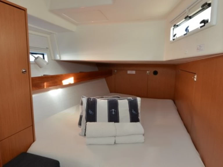 Hyra Segelbåt  med eller utan skeppare Bavaria Biograd Na Moru 