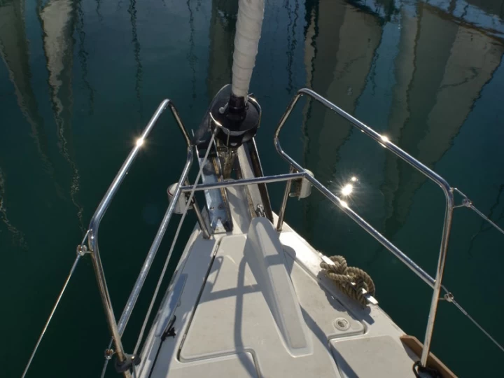 Jeanneau Sun Odyssey 439 charter bareboat eller skeppad i Sukošan