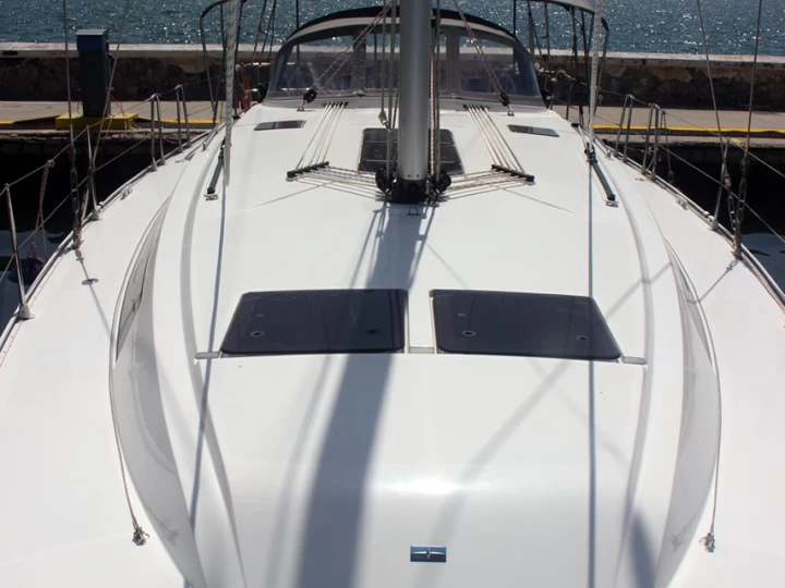 Bavaria Cruiser 46 charter bareboat eller skeppad i Deme of Volos