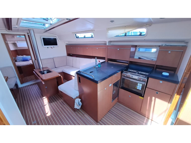 Yacht charter San Miguel De Abona billig Hanse 415