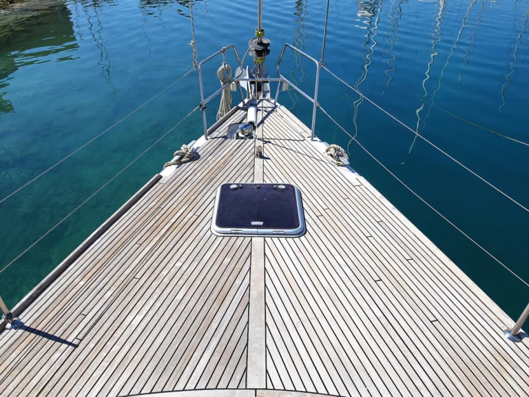 Bénéteau Oceanis 50 Family charter bareboat eller skeppad i Pula 