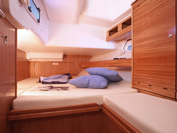 Yacht charter San Miguel De Abona billig Cruiser 46