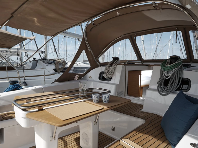 Uthyrning Segelbåt  Elan med en båtlicens 