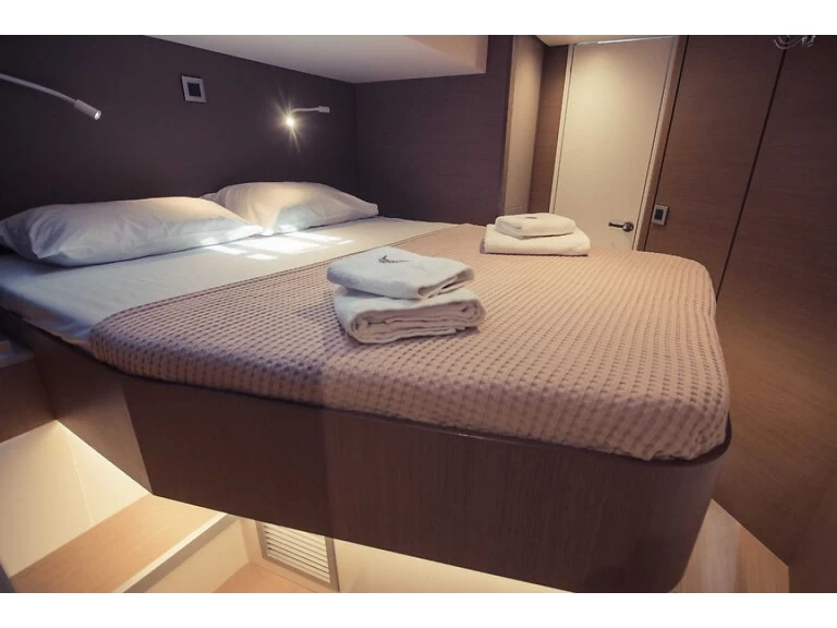 Katamaran  för uthyrning Preveza till det bästa priset 