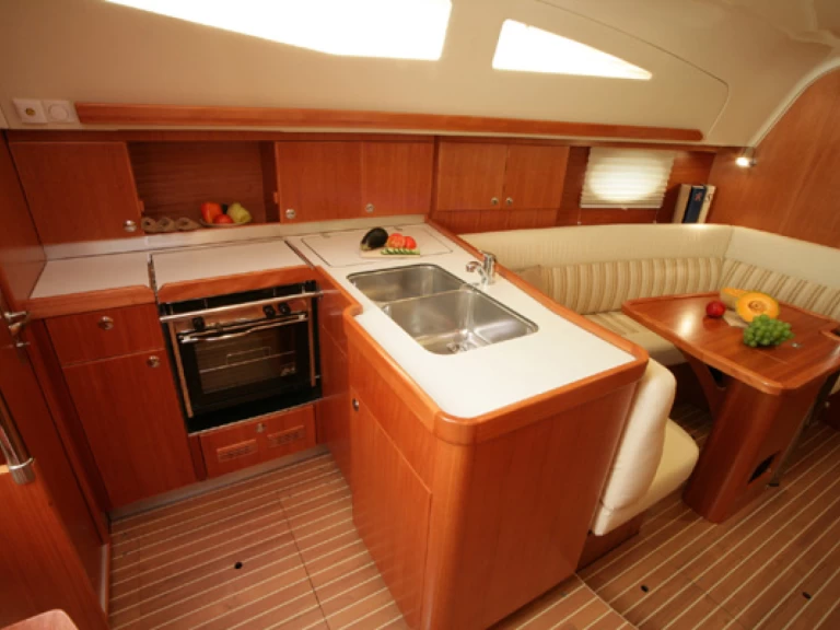 Hyr en Elan Impression 344 Primošten  