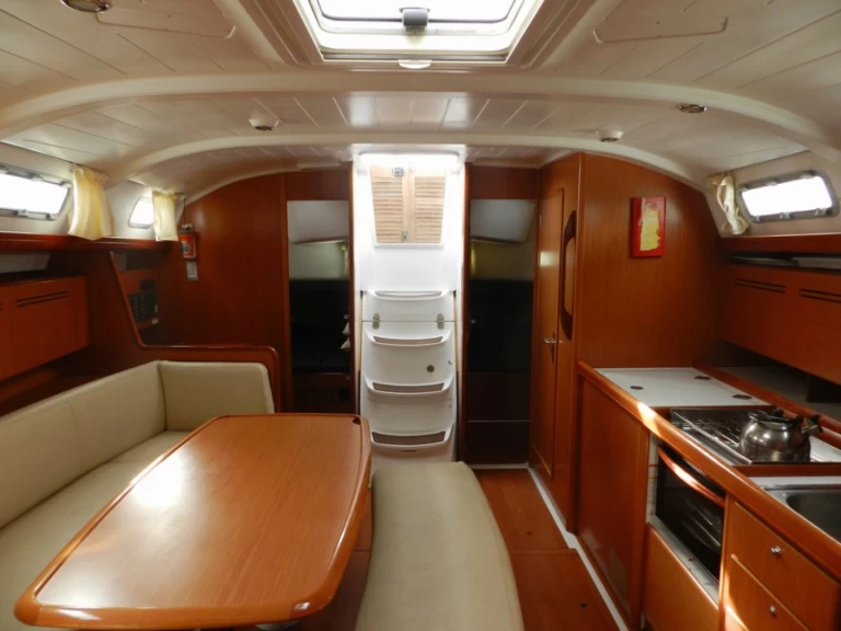 Yacht charter Lefkáda billig Cyclades 43.4