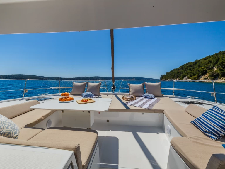 Yacht charter Biograd Na Moru billig Bali 4.8