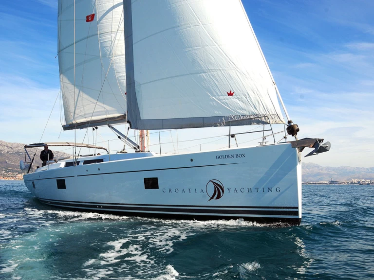 Hanse Hanse 508 charter bareboat eller skeppad i Kaštela