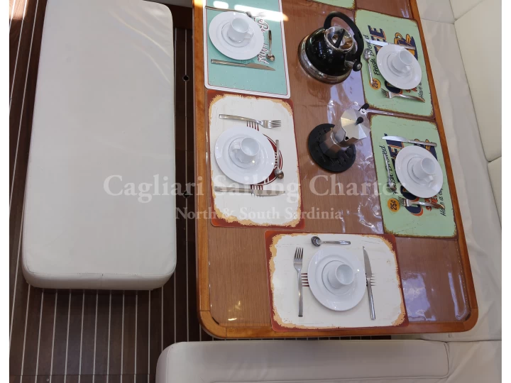 Yacht charter Cagliari billig Cruiser 51