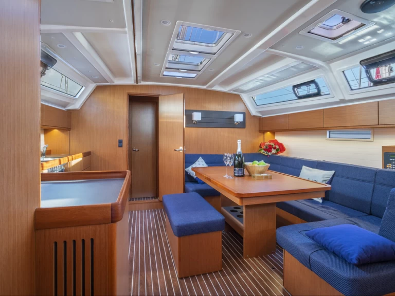 Uthyrning Segelbåt  i Marina (City) - Bavaria Cruiser 46