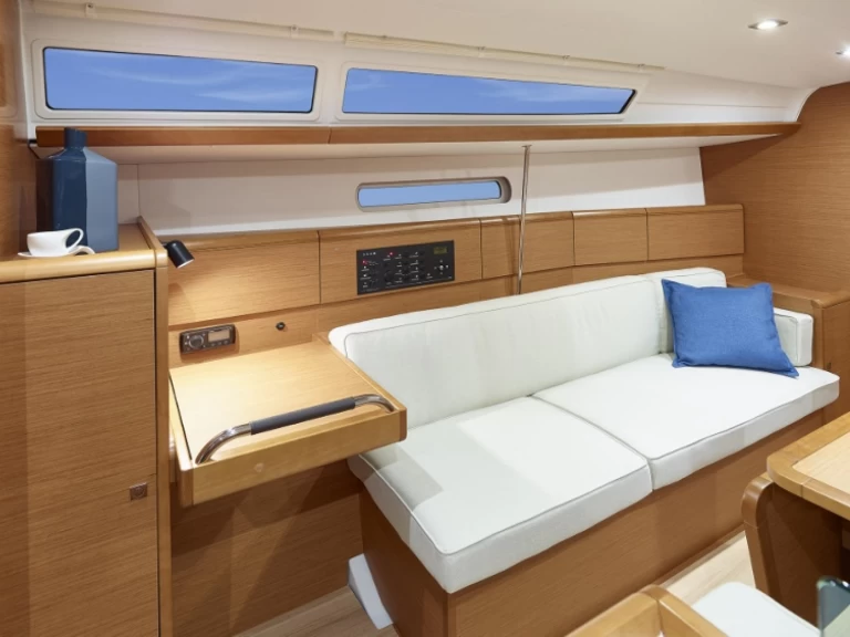 Yacht charter Fethiye billig Sun Odyssey 389