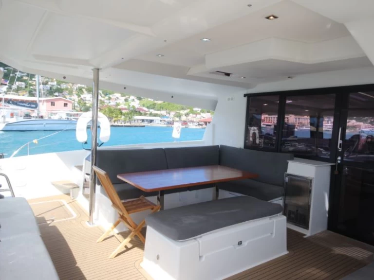 Uthyrning Frenchtown - Fountaine Pajot Saona 47 av Samboat 