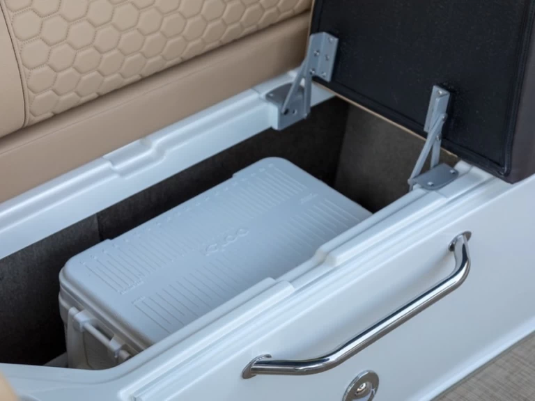 Uthyrning Tribunj - Sea Ray Sea Ray SDX 270 av Samboat 