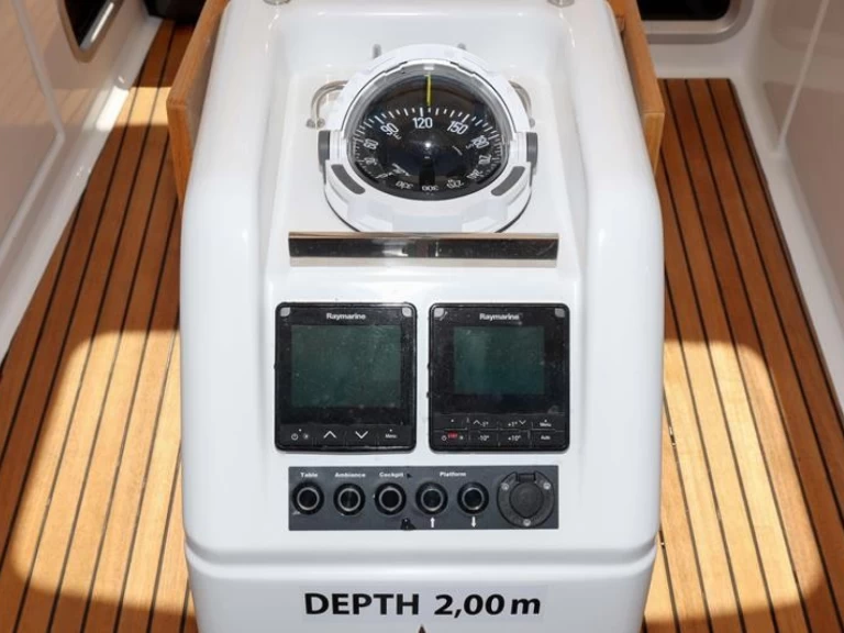 Hyra Segelbåt  med eller utan skeppare Jeanneau Biograd Na Moru 