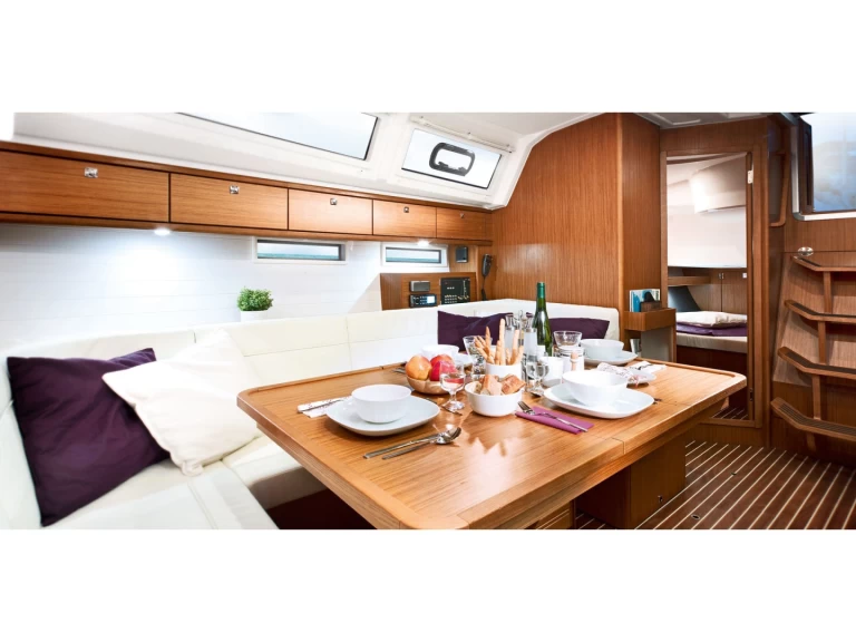 Hyra Segelbåt  med eller utan skeppare Bavaria Kaštela 