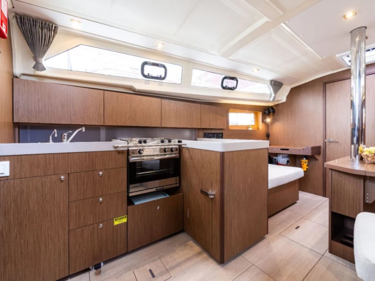 Hyra Segelbåt  med eller utan skeppare Bénéteau Lefkáda 