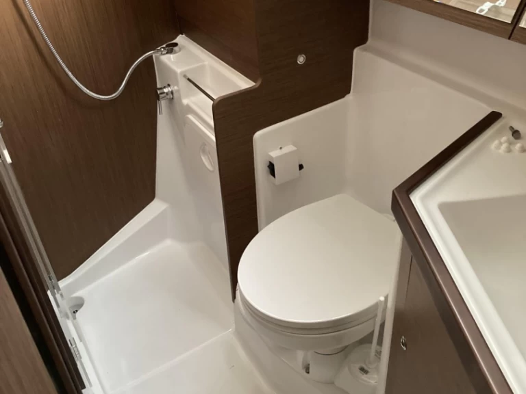 Yacht charter Preveza billig Oceanis 40.1