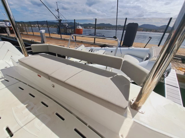 Yacht charter Sant Antoni de Portmany billig Bali 4.6