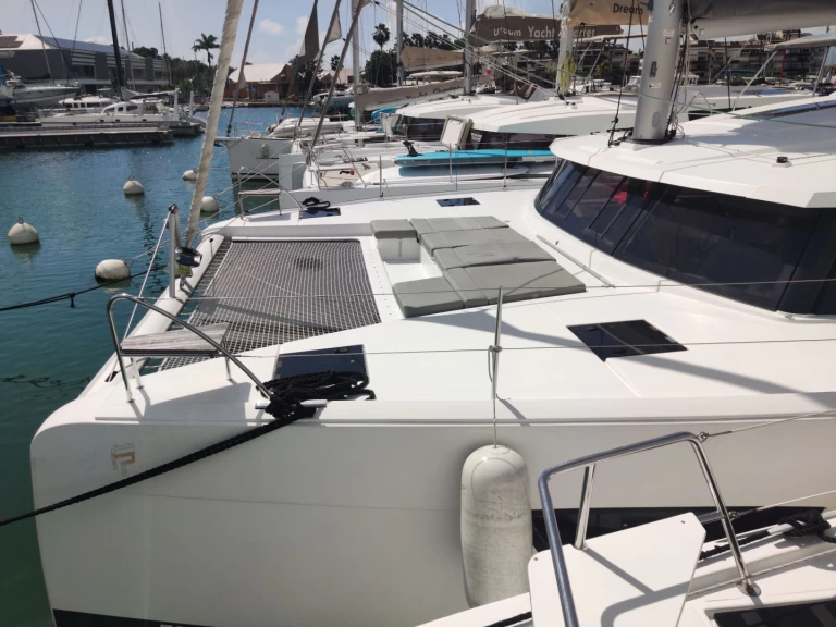 Uthyrning Bas du Fort - Fountaine Pajot Astrea 42 av Samboat 