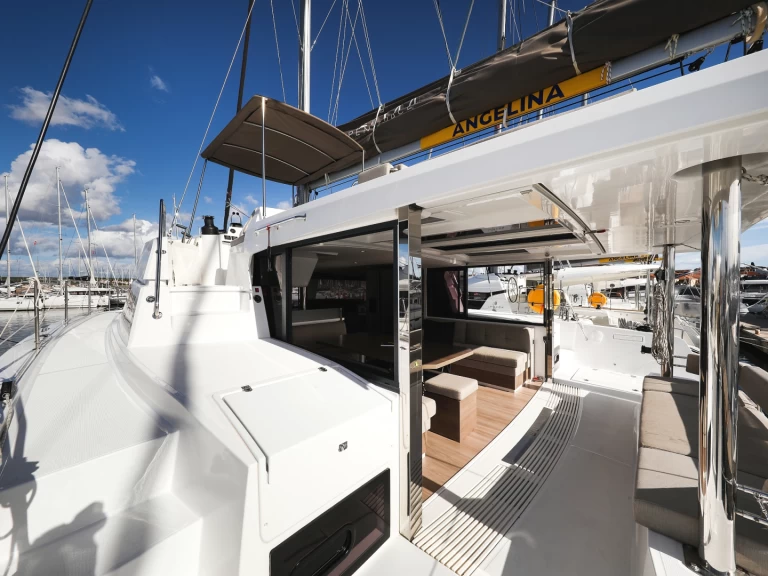 Katamaran  för uthyrning Biograd Na Moru till det bästa priset 