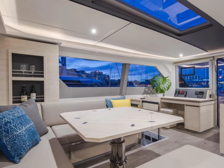 Yacht charter Nassau billig Leopard 50