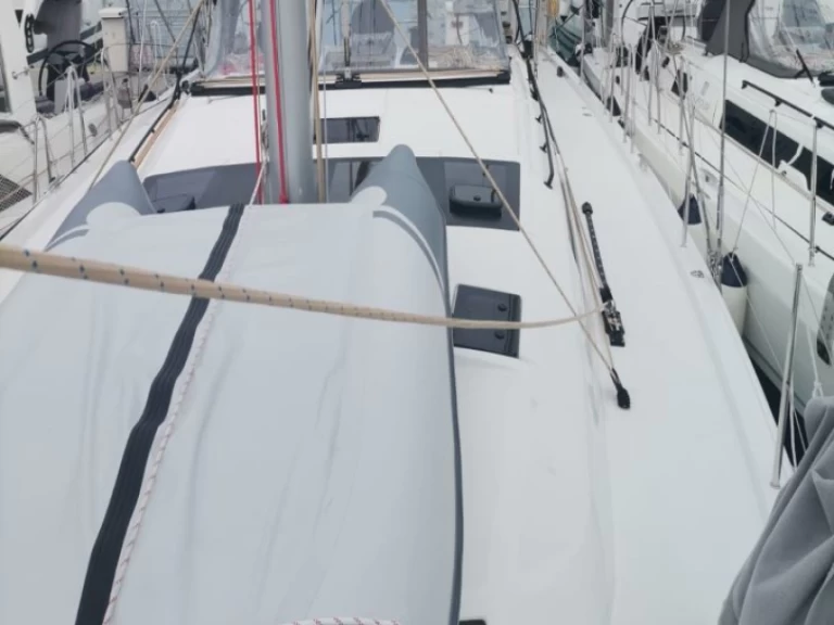 Hyra Segelbåt  med eller utan skeppare Dufour Šibenik  