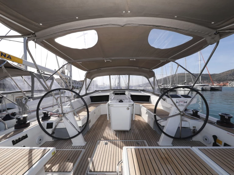 Hyr en Bénéteau Oceanis 46.1 Trogir  