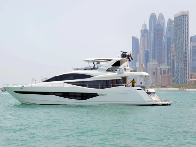 Hyr en Galeon Galeon 260 Dubai Marina 