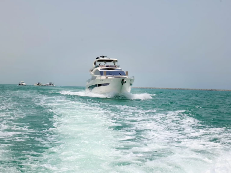 Yacht charter Dubai Marina billig Galeon 260