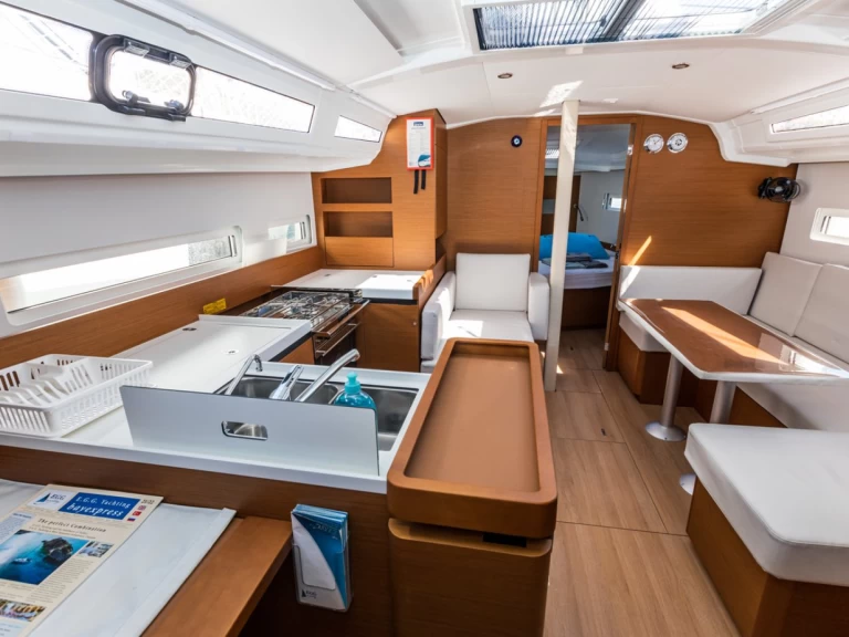 Uthyrning Gocek - Jeanneau Sun Odyssey 410 av Samboat 