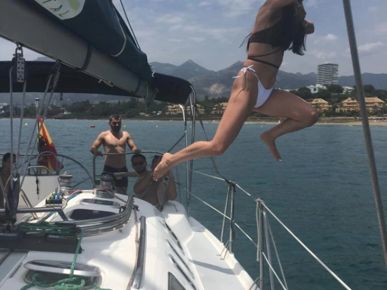 Uthyrning Segelbåt  Hunter med en båtlicens 