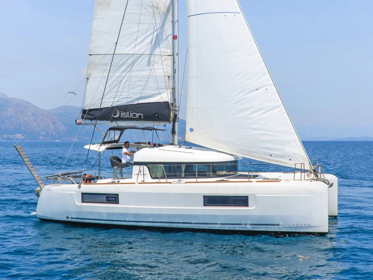 Yacht charter Gouvia billig Lagoon 40