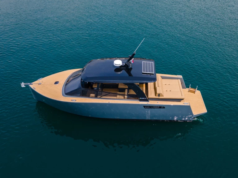 Uthyrning Motorbåt  Colnago med en båtlicens 