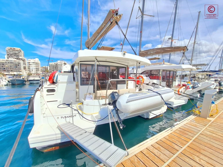 Hyr en Bali Bali Catspace Voile Sant Antoni de Portmany 