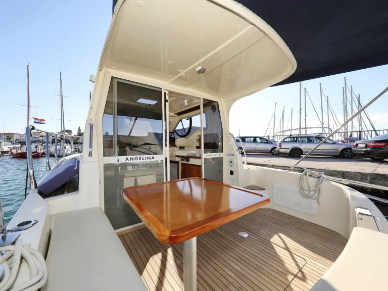 Båtuthyrning Sas Vektor Vektor 950 i Biograd Na Moru på Samboat 