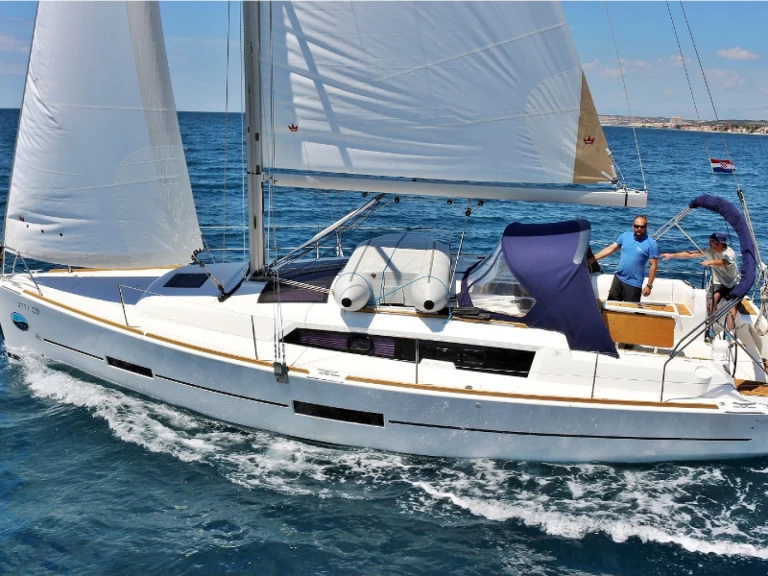 Yacht charter Alimos billig Dufour 382 Grand Large