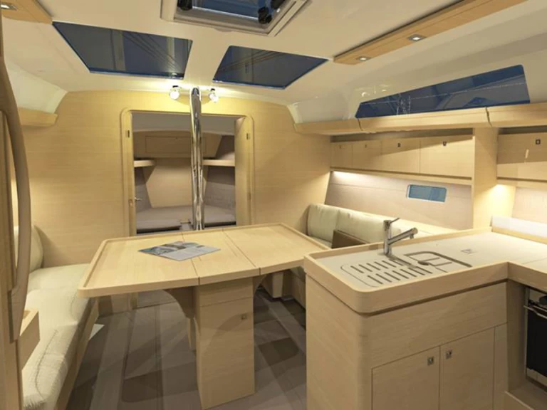 Hyra Segelbåt  med eller utan skeppare Dufour Alimos 