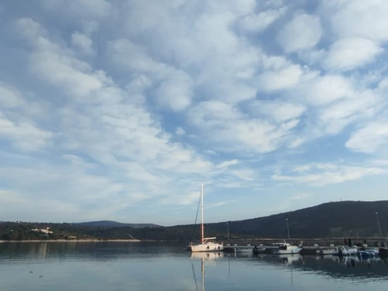 Uthyrning Segelbåt  Bavaria med en båtlicens 