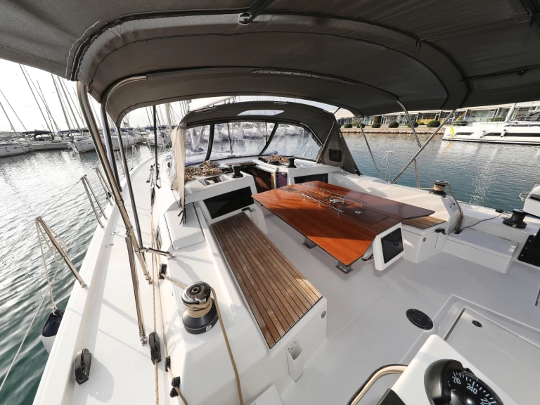 Uthyrning Segelbåt  i Šibenik  - Dufour Dufour 470