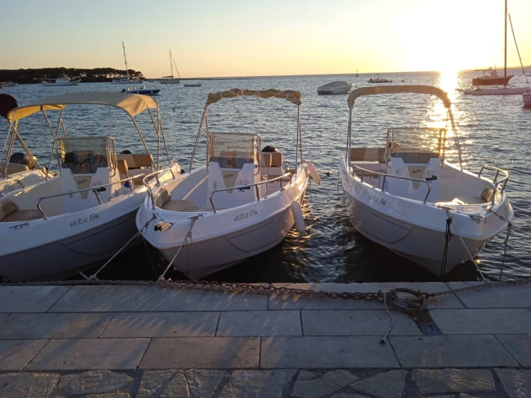 Uthyrning Porto Cesareo - Salento marine Elite 19 av Samboat 