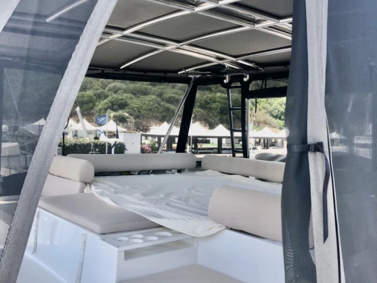Yacht charter Primošten  billig Bali Catspace Voile