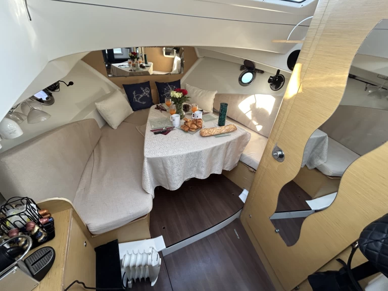 Uthyrning Cannes - Bénéteau Flyer sundeck 850  av Samboat 