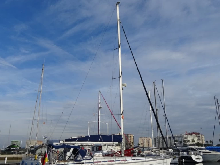 Uthyrning Segelbåt  i La Línea de la Concepción - Bavaria Bavaria 44