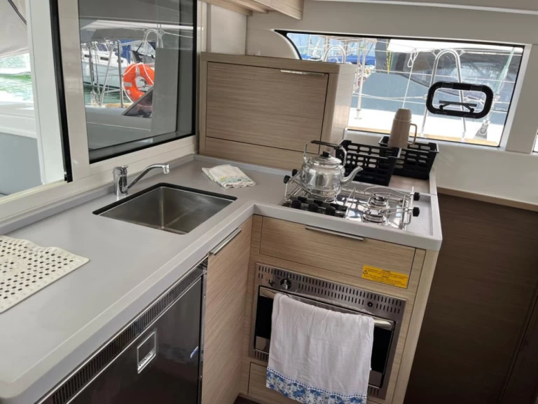 Båtuthyrning Lagoon Lagoon 40 i Paraty på Samboat 